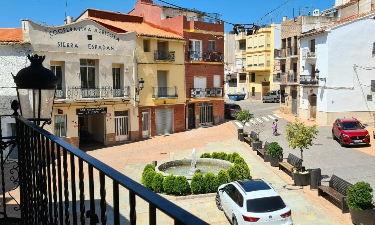La Viajera Espadan Algimia de Almonacid Luaran gambar